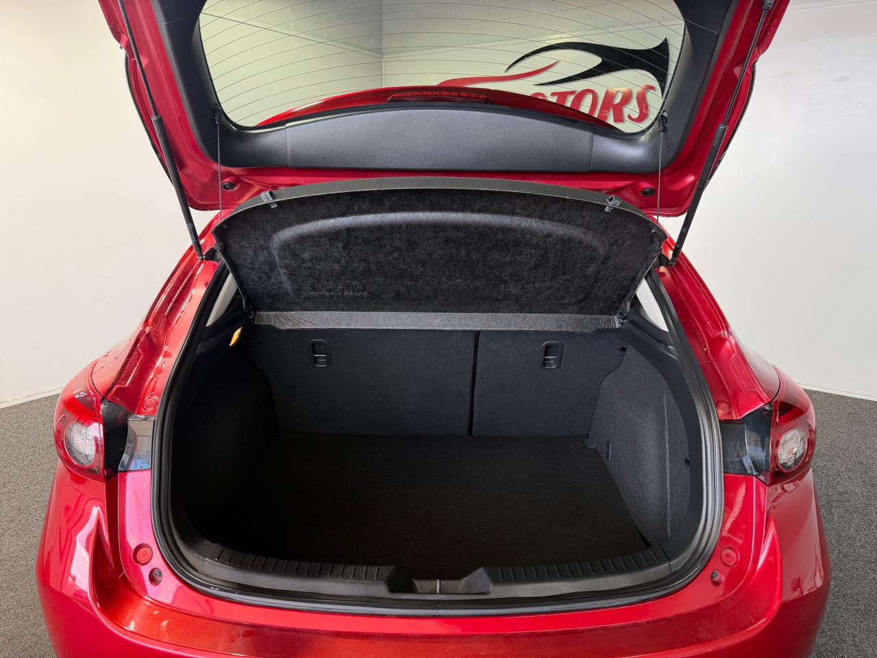 2014 Mazda Axela
