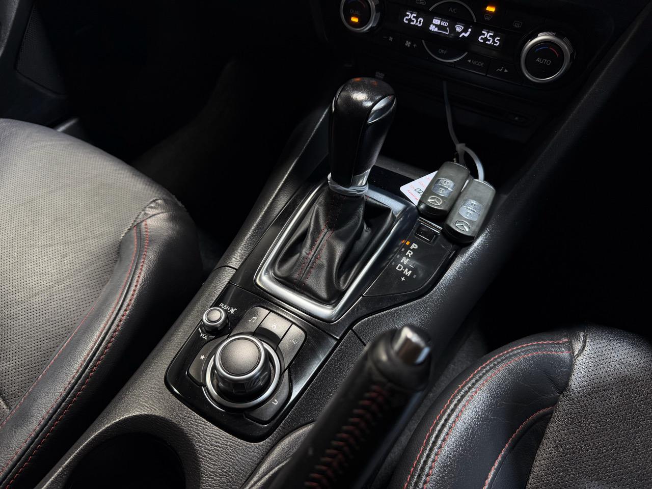 2014 Mazda Axela