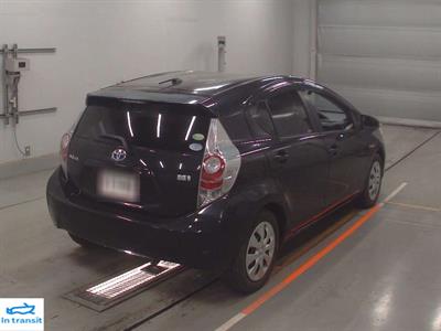 2013 Toyota Aqua - Thumbnail