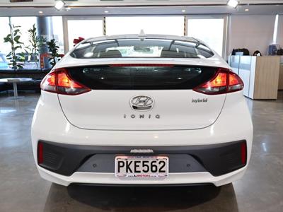 2022 Hyundai IONIQ - Thumbnail