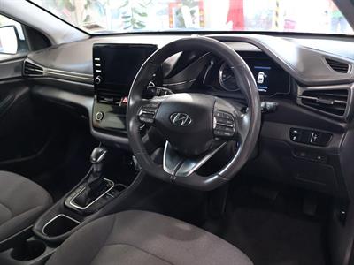 2022 Hyundai IONIQ - Thumbnail