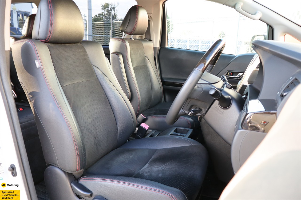 2013 Toyota Vellfire
