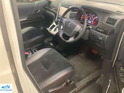 2013 Toyota Vellfire - Thumbnail