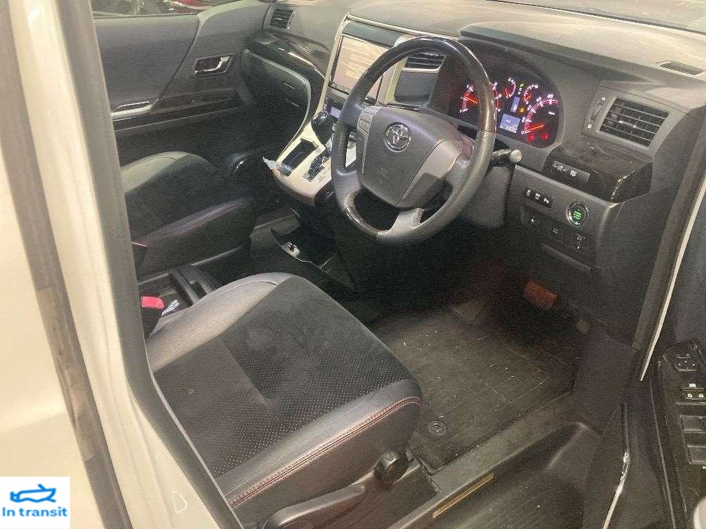 2013 Toyota Vellfire
