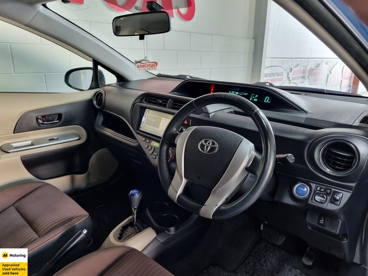 2013 Toyota Aqua