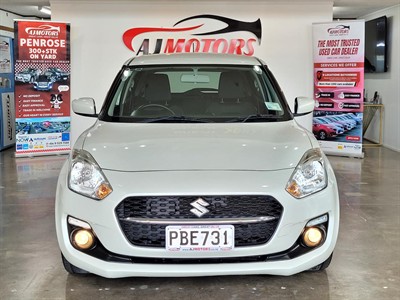 2022 Suzuki Swift - Thumbnail