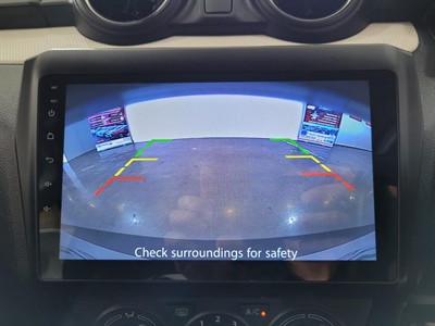 2022 Suzuki Swift - Thumbnail