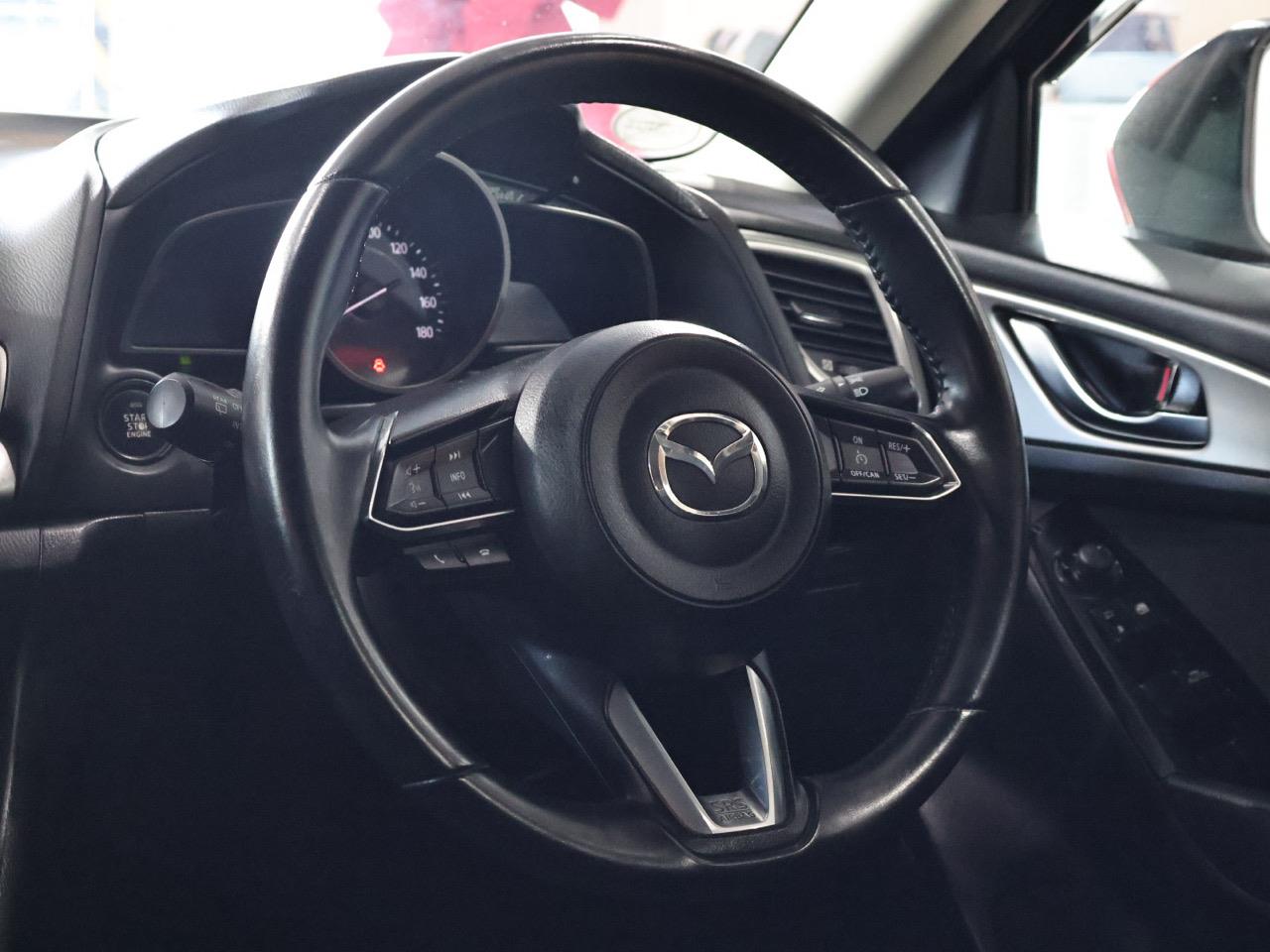 2017 Mazda Axela
