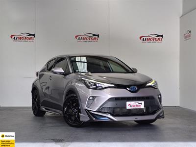 2020 Toyota C-HR - Thumbnail