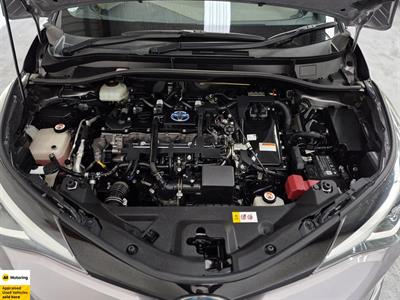 2020 Toyota C-HR - Thumbnail