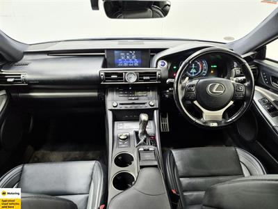 2017 Lexus RC - Thumbnail