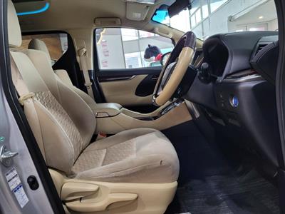 2017 Toyota Alphard - Thumbnail