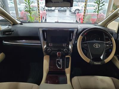 2017 Toyota Alphard - Thumbnail