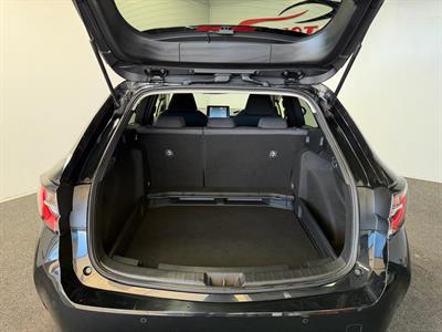 2019 Toyota COROLLA TOURING - Thumbnail