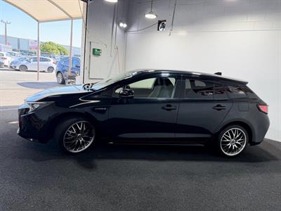 2019 Toyota COROLLA TOURING - Thumbnail