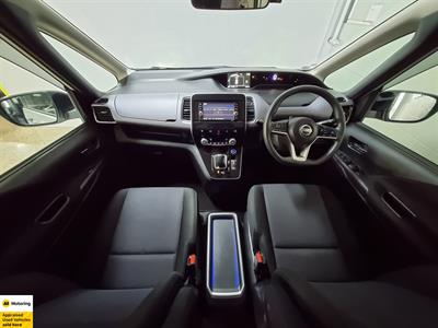 2020 Nissan Serena - Thumbnail