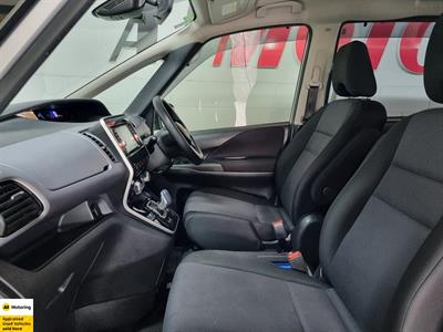 2020 Nissan Serena - Thumbnail