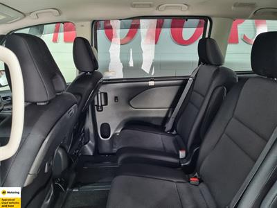 2020 Nissan Serena - Thumbnail