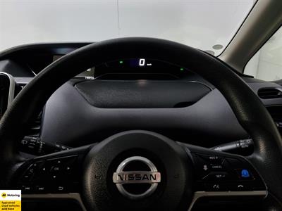 2020 Nissan Serena - Thumbnail