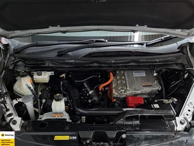 2020 Nissan Serena - Thumbnail