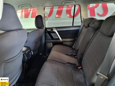 2016 Toyota Land Cruiser Prado - Thumbnail