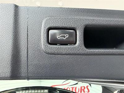 2015 Lexus NX 300h - Thumbnail