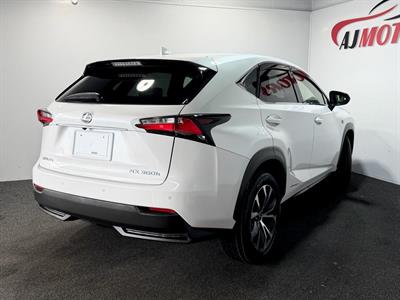 2015 Lexus NX 300h - Thumbnail