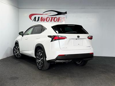 2015 Lexus NX 300h - Thumbnail
