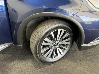 2020 Mitsubishi Outlander - Thumbnail