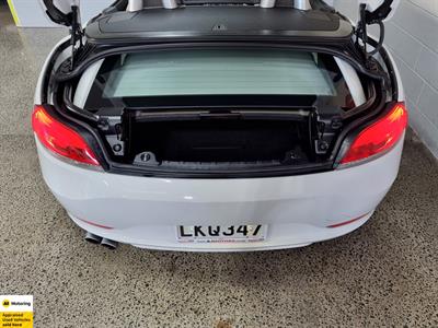 2011 BMW Z4 - Thumbnail