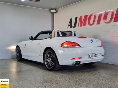 2011 BMW Z4 - Thumbnail