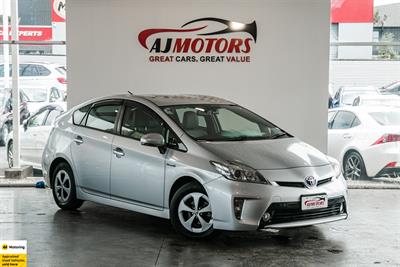 2013 Toyota Prius - Thumbnail