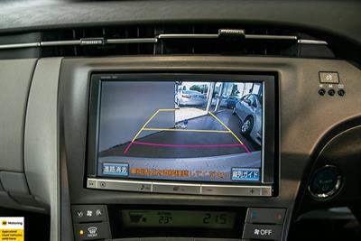 2013 Toyota Prius - Thumbnail