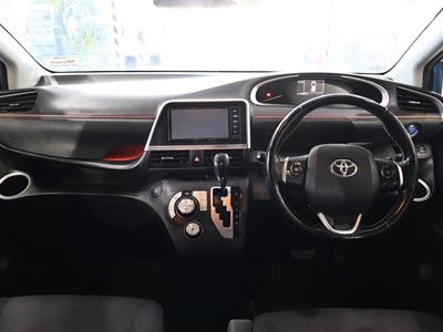 2016 Toyota Sienta - Thumbnail