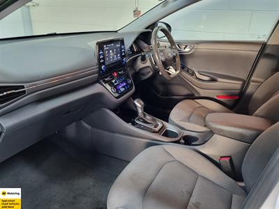 2022 Hyundai IONIQ - Thumbnail