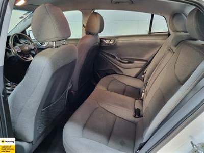2022 Hyundai IONIQ - Thumbnail