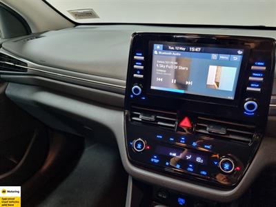 2022 Hyundai IONIQ - Thumbnail