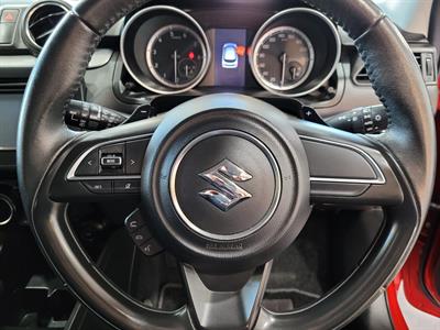 2017 Suzuki Swift - Thumbnail