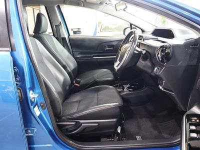 2015 Toyota Aqua - Thumbnail