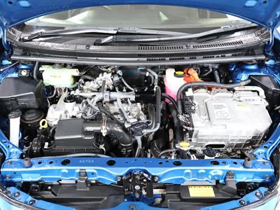 2015 Toyota Aqua - Thumbnail