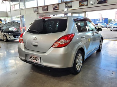 2008 Nissan Tiida - Thumbnail