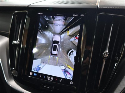 2022 Volvo XC60 - Thumbnail