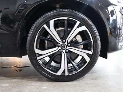 2022 Volvo XC60 - Thumbnail