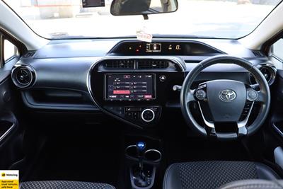 2017 Toyota Aqua - Thumbnail