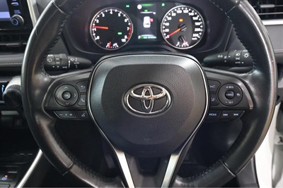 2022 Toyota RAV4 - Thumbnail