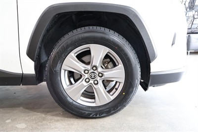 2022 Toyota RAV4 - Thumbnail