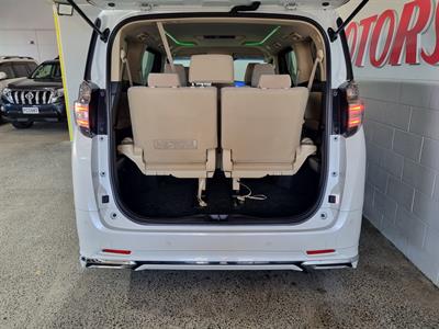 2015 Toyota Vellfire - Thumbnail