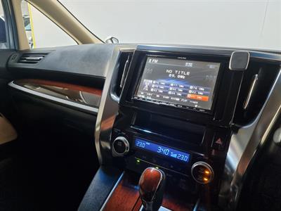 2015 Toyota Vellfire - Thumbnail