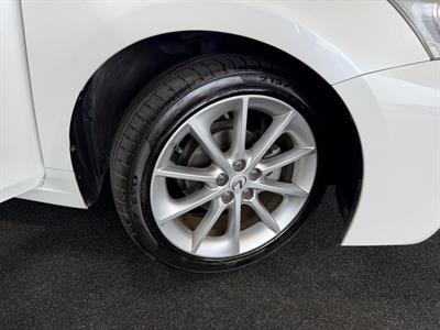 2013 Lexus CT 200h - Thumbnail