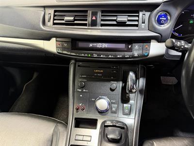 2013 Lexus CT 200h - Thumbnail